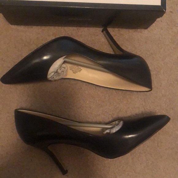 Nine West Navy heels - Picture 4 of 5